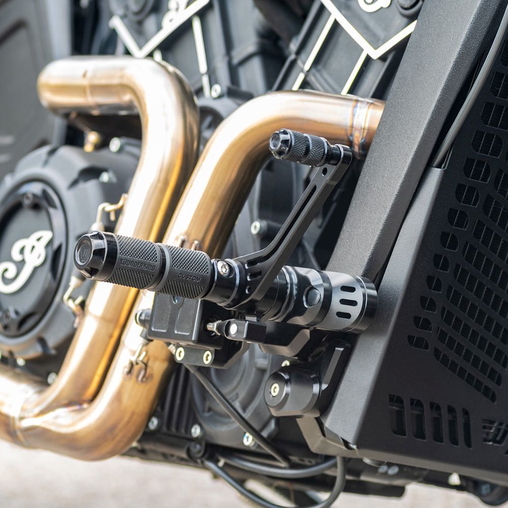 Wunderkind aluminium radiator guard for Indian Scout models - Moore ...