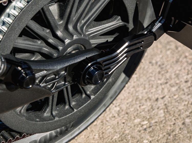 Wunderkind Cover Rear Wheel Axis IN1V Left & Right Side For Indian Scout Models